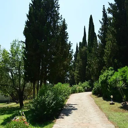 Ipiros Guest house Gouvia